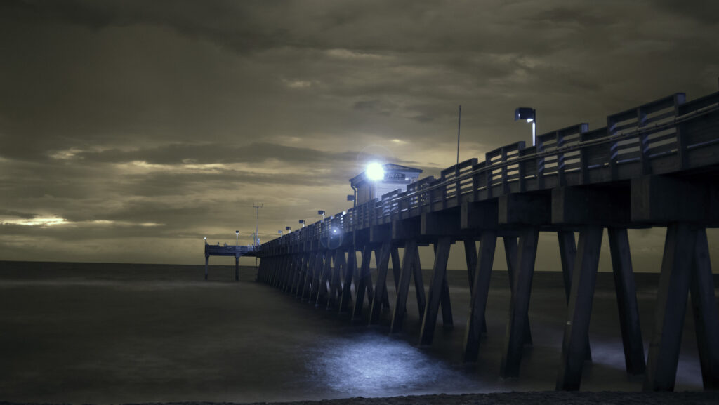 IGP9645 Venice Pier